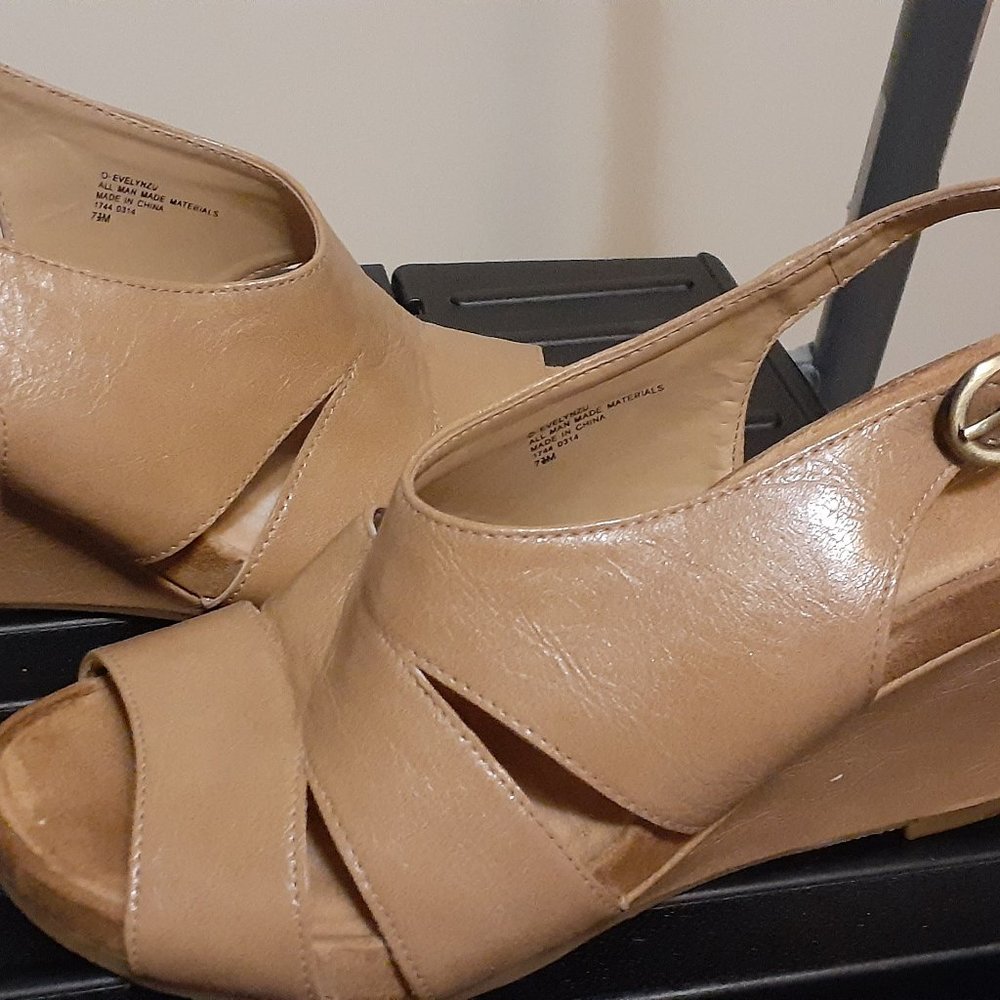 Nine West Evelyn Wedge Sandals Women's Tan 7-1/2